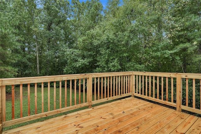 6749 Carriage Walk Lane, Flowery Branch, GA 30542