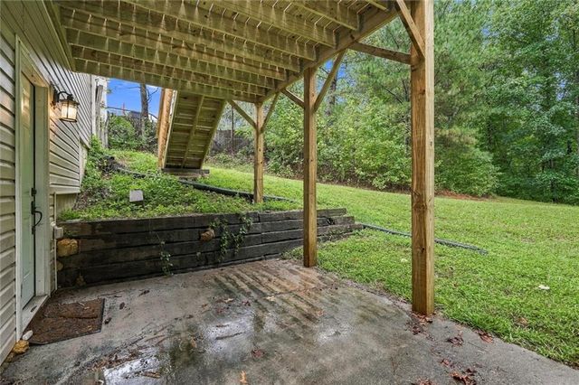 6749 Carriage Walk Lane, Flowery Branch, GA 30542