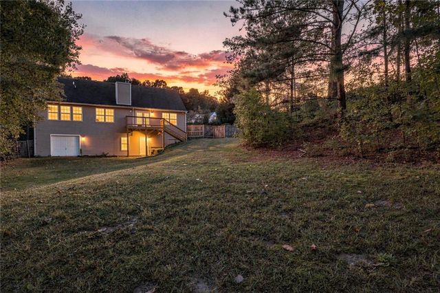 6749 Carriage Walk Lane, Flowery Branch, GA 30542