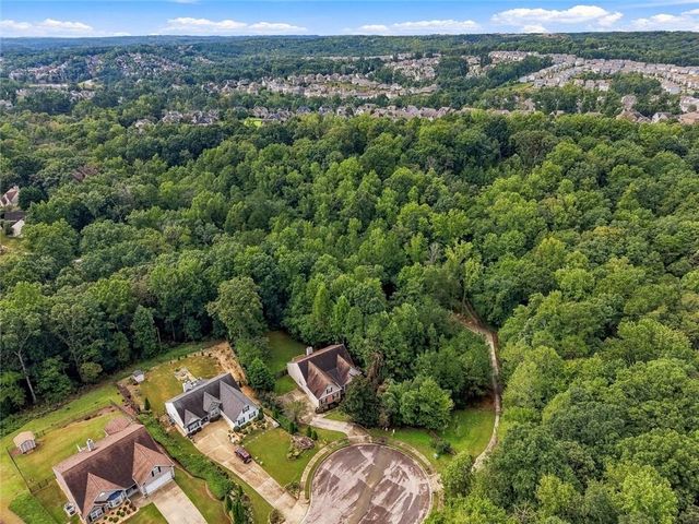 6749 Carriage Walk Lane, Flowery Branch, GA 30542