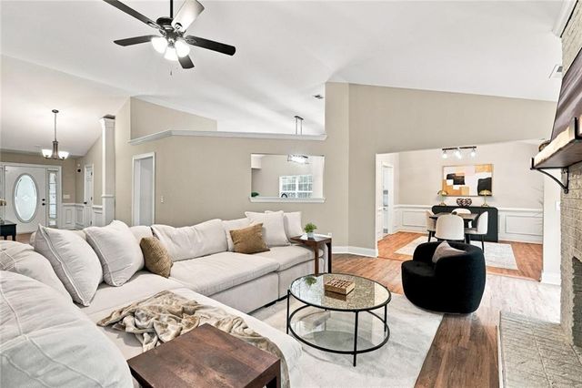 6749 Carriage Walk Lane, Flowery Branch, GA 30542