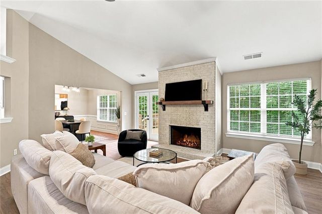 6749 Carriage Walk Lane, Flowery Branch, GA 30542