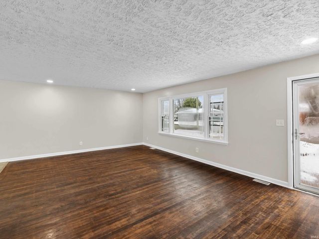 1701 N Thomas Avenue, Evansville, IN 47711