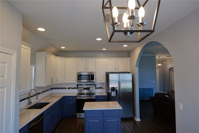 316 San Rafael Dr, Portland, TX 78374