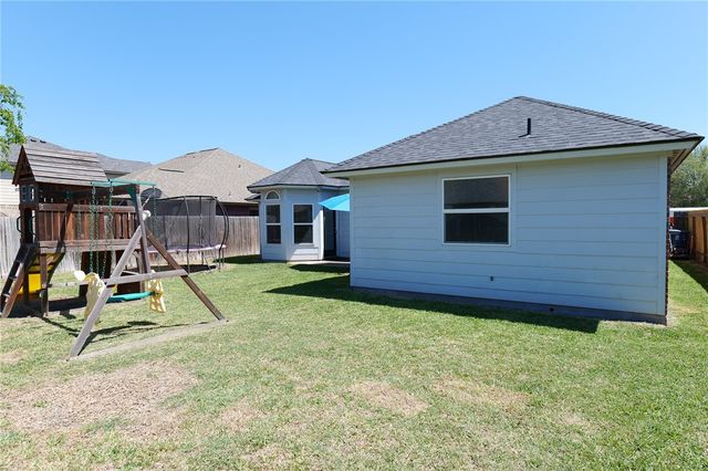 316 San Rafael Dr, Portland, TX 78374