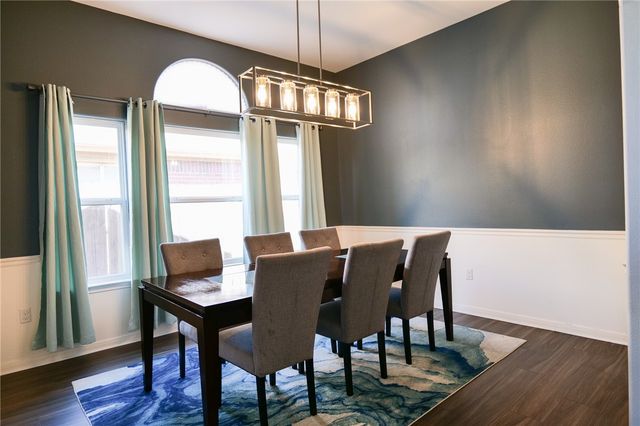 316 San Rafael Dr, Portland, TX 78374