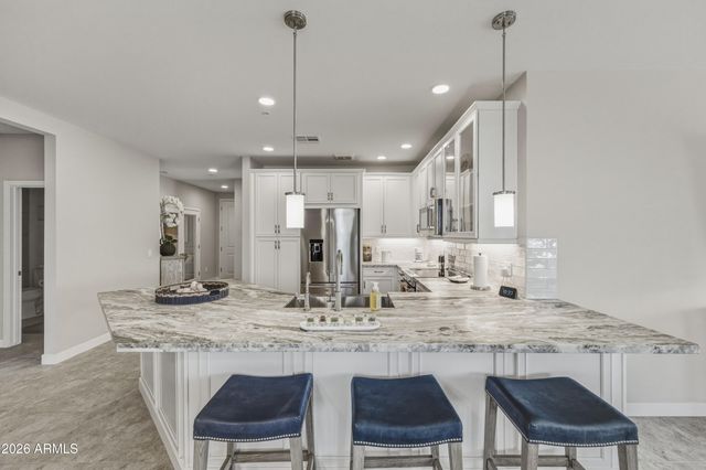 2511 W. Queen Creek rd. -- 170, Chandler, AZ 85248