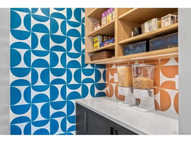 6650 E Colorado Dr, Denver, CO 80224