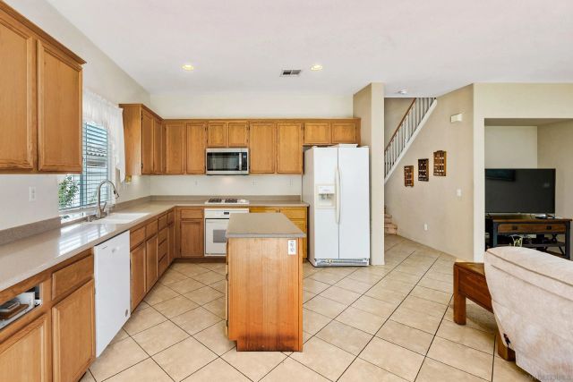 29213 Broken Arrow, Murrieta, CA 92563