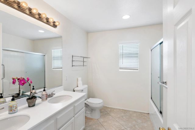 29213 Broken Arrow, Murrieta, CA 92563