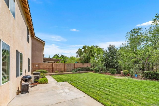 29213 Broken Arrow, Murrieta, CA 92563