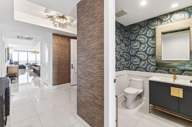 5000 N Ocean Drive 1001, Singer Island, FL 33404