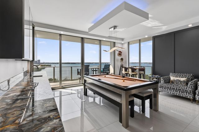 5000 N Ocean Drive 1001, Singer Island, FL 33404