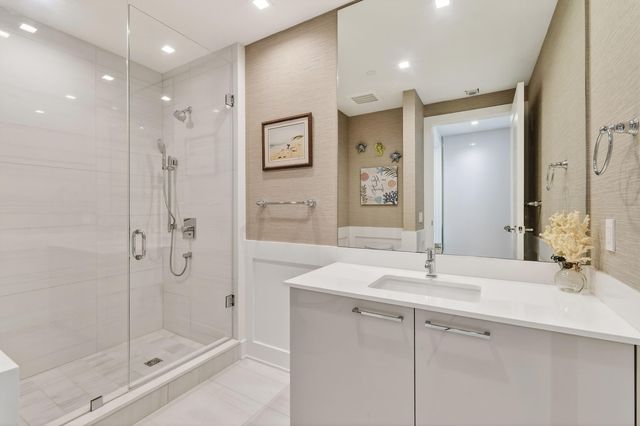 5000 N Ocean Drive 1001, Singer Island, FL 33404