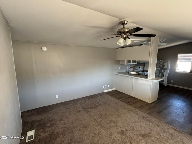 7810 W Peoria Avenue 20A, Peoria, AZ 85345