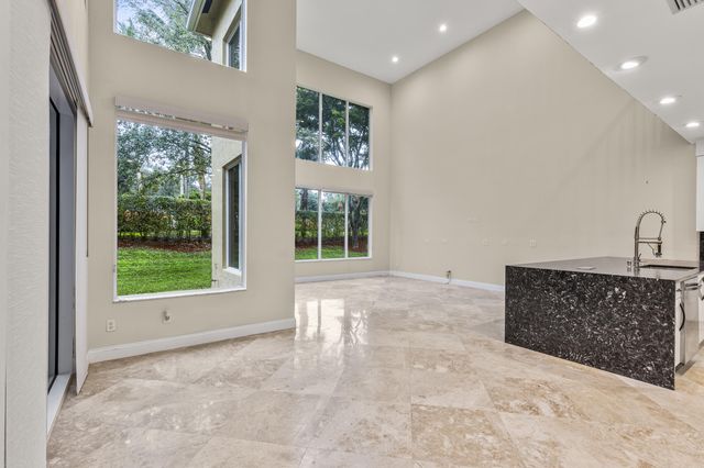 6966 Great Falls Circle, Boynton Beach, FL 33437
