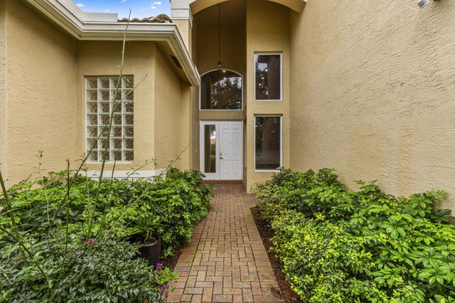 6966 Great Falls Circle, Boynton Beach, FL 33437