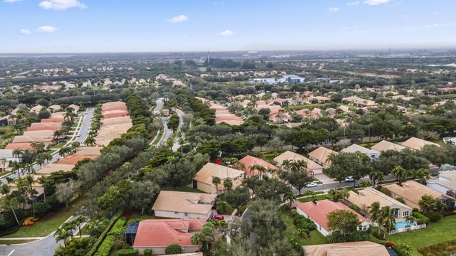 6966 Great Falls Circle, Boynton Beach, FL 33437