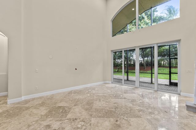6966 Great Falls Circle, Boynton Beach, FL 33437