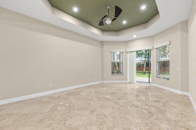 6966 Great Falls Circle, Boynton Beach, FL 33437