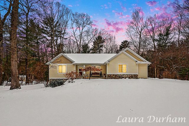 2468 Orchard Valley Drive, Fennville, MI 49408