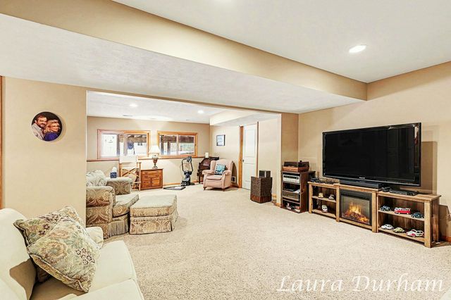 2468 Orchard Valley Drive, Fennville, MI 49408