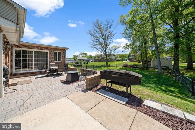 2 CHRISSY CT, Bear, DE 19701