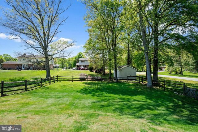 2 CHRISSY CT, Bear, DE 19701