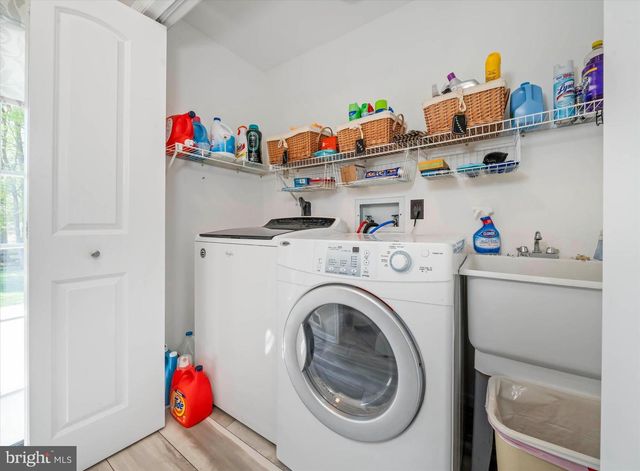 2 CHRISSY CT, Bear, DE 19701