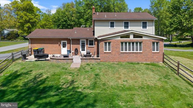 2 CHRISSY CT, Bear, DE 19701