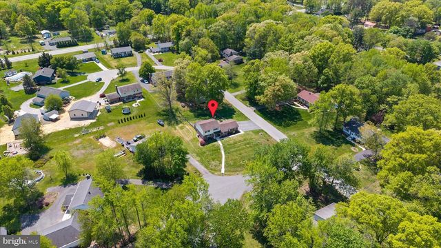 2 CHRISSY CT, Bear, DE 19701