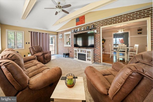 2 CHRISSY CT, Bear, DE 19701