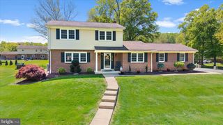 2 CHRISSY CT, Bear, DE 19701