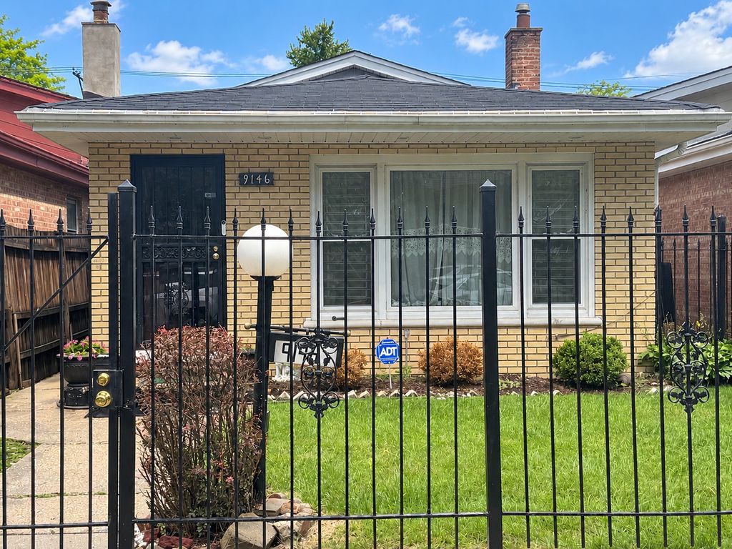 9146 S Woodlawn Avenue, Chicago, IL 60619 — exterior