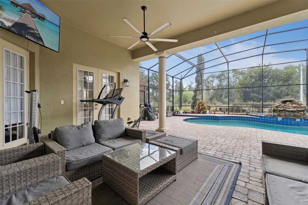 Image 29 of property listing at 11044 HAWKSHEAD COURT, Windermere, FL 34786