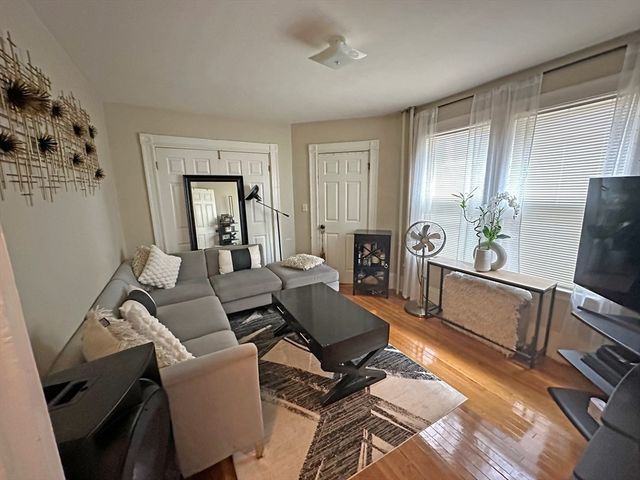 76 Belden St, Boston, MA 02125