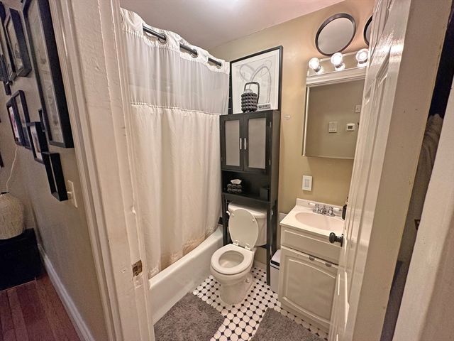 76 Belden St, Boston, MA 02125