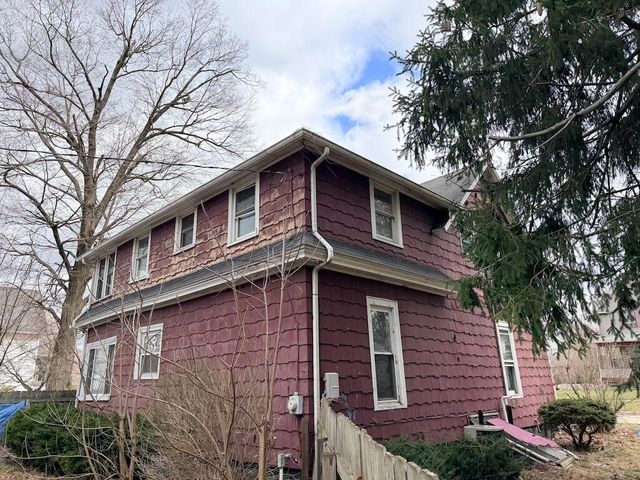 302 G Street, La Porte, IN 46350