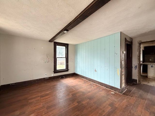 302 G Street, La Porte, IN 46350