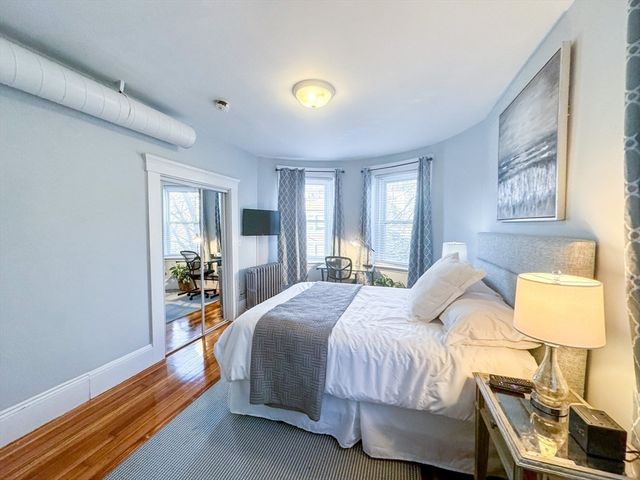 636 Washington St 1, Brookline, MA 02446