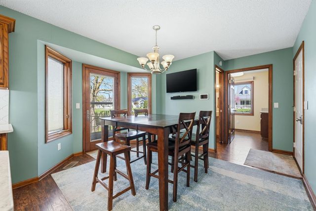 613 E Nokomis Drive, Syracuse, IN 46567