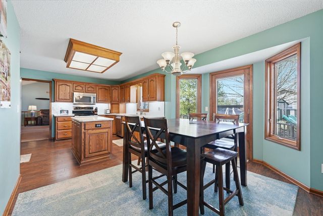 613 E Nokomis Drive, Syracuse, IN 46567