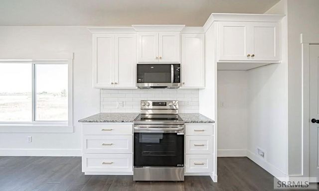 102 N Stocktrail Drive, Idaho Falls, ID 83401