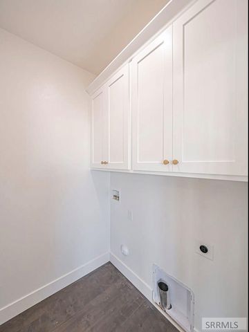 102 N Stocktrail Drive, Idaho Falls, ID 83401