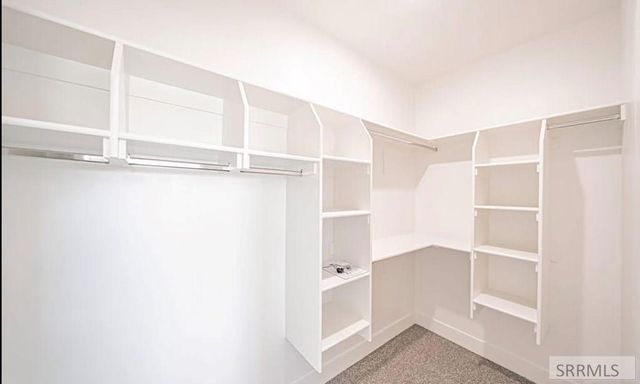 102 N Stocktrail Drive, Idaho Falls, ID 83401