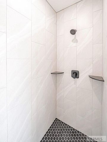 102 N Stocktrail Drive, Idaho Falls, ID 83401