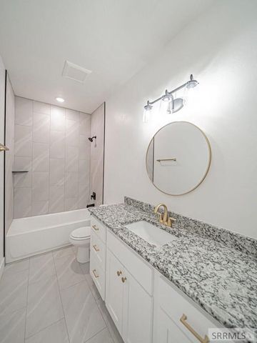 102 N Stocktrail Drive, Idaho Falls, ID 83401