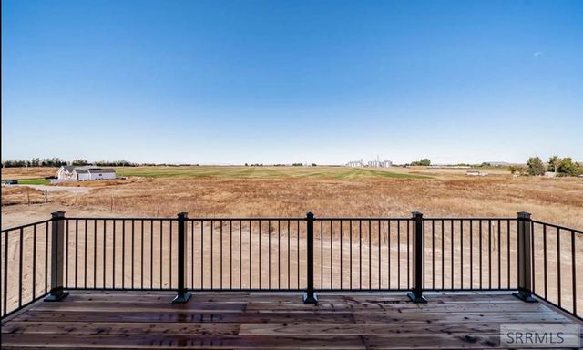 102 N Stocktrail Drive, Idaho Falls, ID 83401