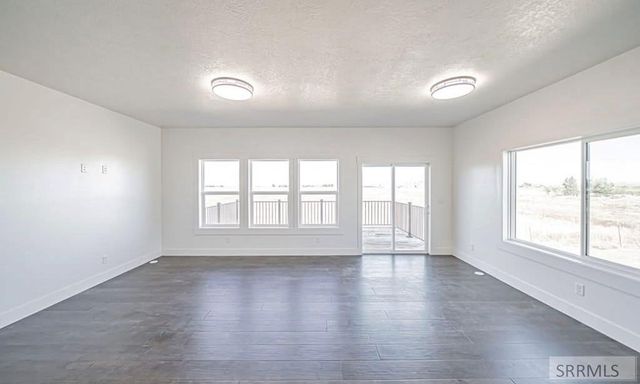 102 N Stocktrail Drive, Idaho Falls, ID 83401