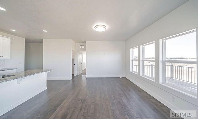 102 N Stocktrail Drive, Idaho Falls, ID 83401